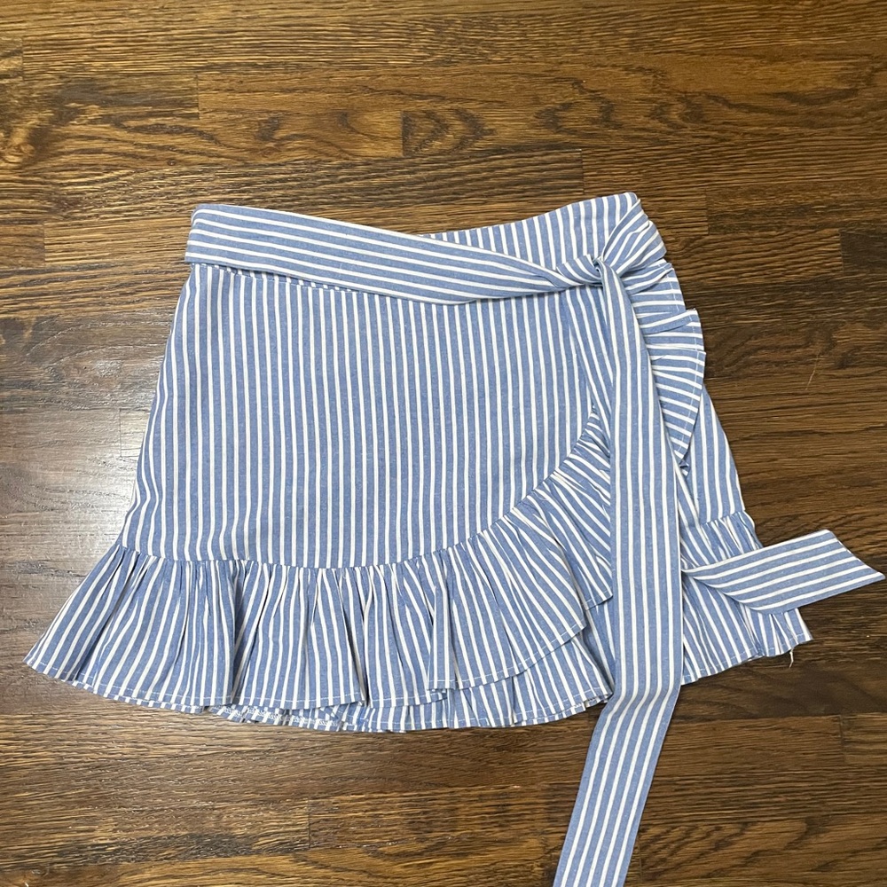 Ruffled skirt